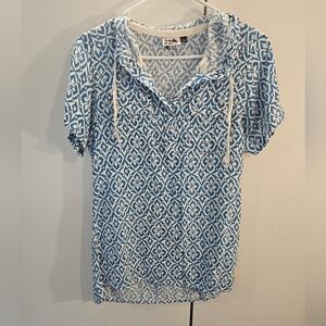 Kavu Women's Blue and White Geometric Button Down Shirt